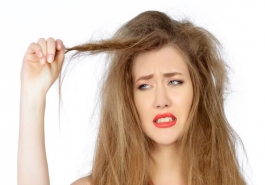 5 cách chăm sóc tóc khô xơ và chẻ ngọn tại nhà mà bạn nên thử