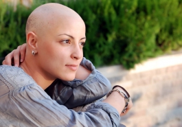 Học cách đối phó với tình trạng rụng tóc do ung thư