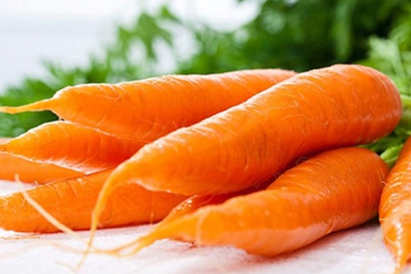 Cà rốt sản xuất bã nhờn giúp da đầu khỏe mạnh