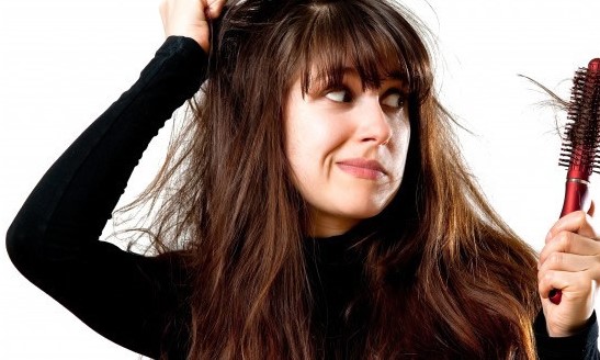 Rụng tóc khiến nhiều người cảm thấy lo lắng